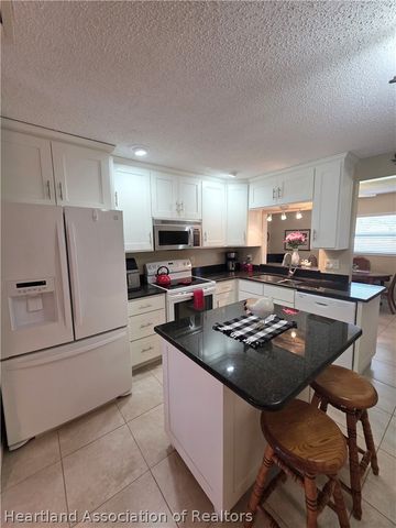 105 Hillcrest Street, Lake Placid, FL 33852