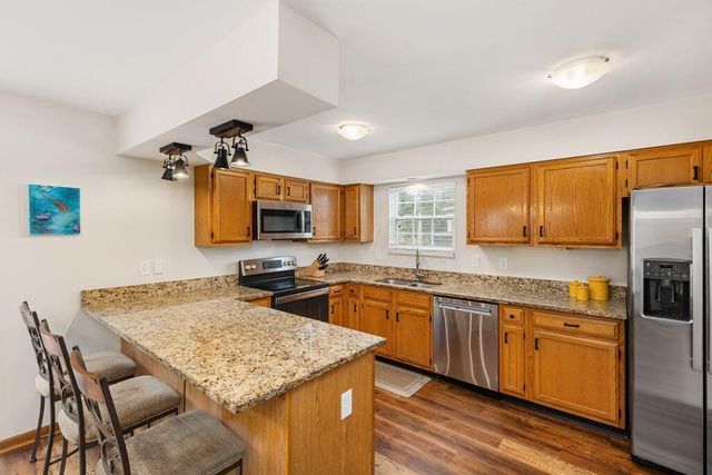 6844 Spruce Pine Drive, Columbus, OH 43235