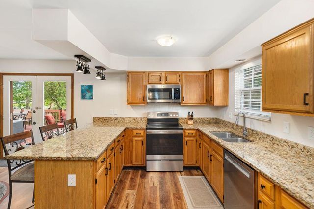 6844 Spruce Pine Drive, Columbus, OH 43235