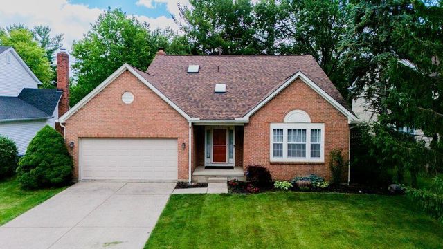 6844 Spruce Pine Drive, Columbus, OH 43235