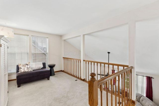 6844 Spruce Pine Drive, Columbus, OH 43235