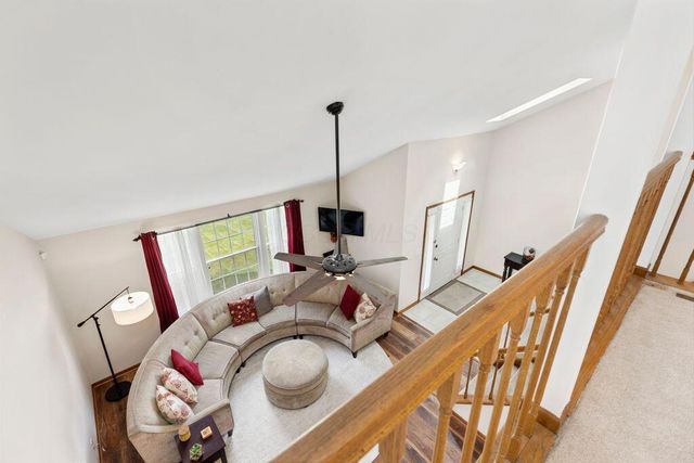 6844 Spruce Pine Drive, Columbus, OH 43235