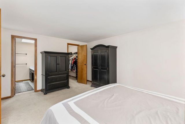 6844 Spruce Pine Drive, Columbus, OH 43235