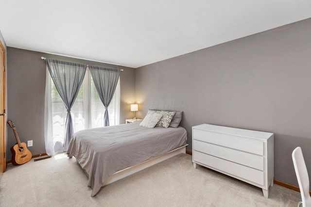 6844 Spruce Pine Drive, Columbus, OH 43235