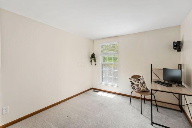 6844 Spruce Pine Drive, Columbus, OH 43235