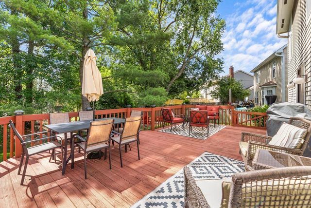 6844 Spruce Pine Drive, Columbus, OH 43235