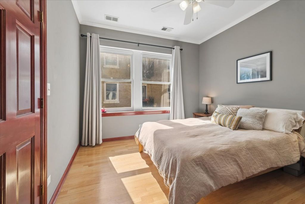 4910 N Drake Avenue 2, Chicago, IL 60625 — photo 2
