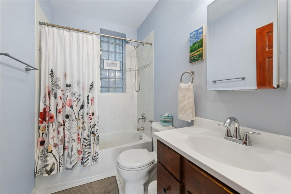 4910 N Drake Avenue 2, Chicago, IL 60625 — photo 4