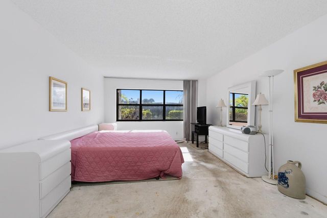 4900 N Ocean Blvd 303, Lauderdale By The Sea, FL 33308