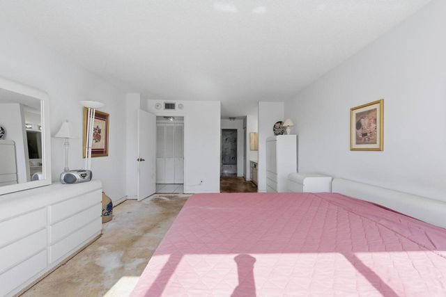 4900 N Ocean Blvd 303, Lauderdale By The Sea, FL 33308