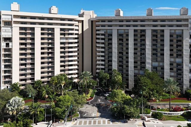 4900 N Ocean Blvd 303, Lauderdale By The Sea, FL 33308