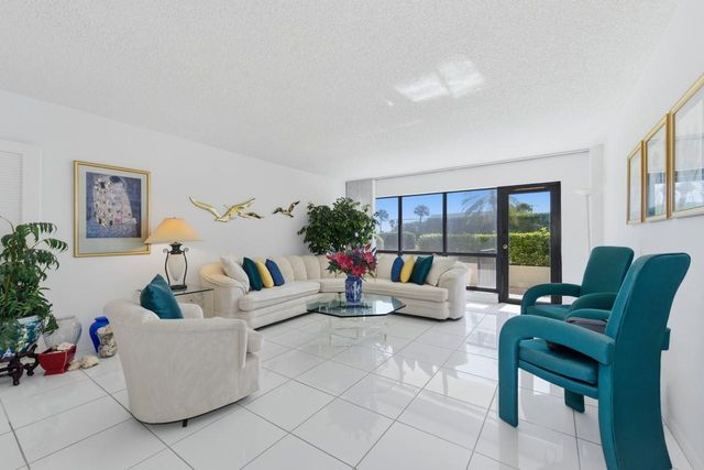 4900 N Ocean Blvd 303, Lauderdale By The Sea, FL 33308