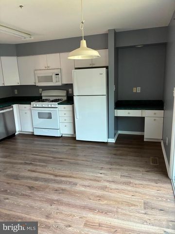 746 VILLAGER CIR, Baltimore, MD 21222