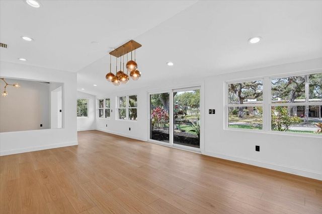 2708 N DUNDEE STREET, Tampa, FL 33629