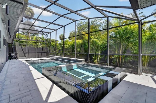 2708 N DUNDEE STREET, Tampa, FL 33629