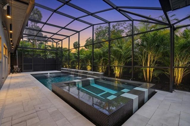 2708 N DUNDEE STREET, Tampa, FL 33629