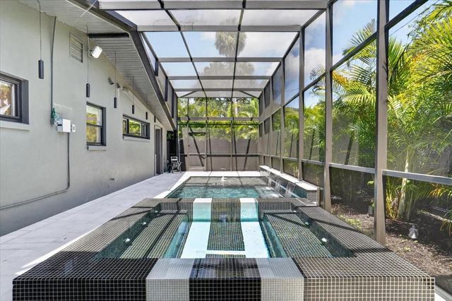 2708 N DUNDEE STREET, Tampa, FL 33629