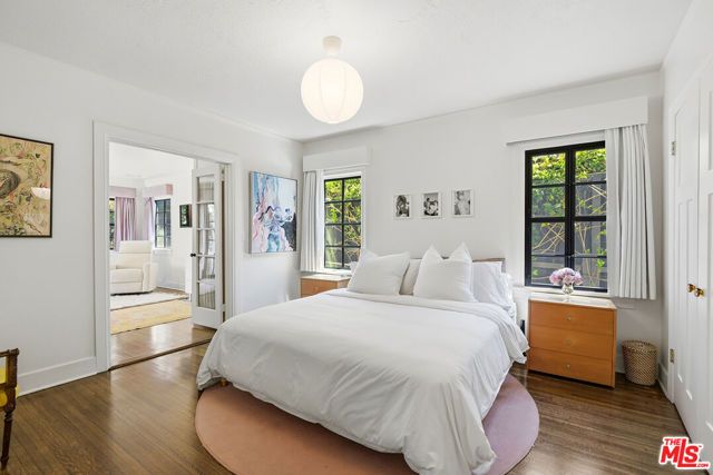 1038 S Stanley Avenue, Los Angeles, CA 90019