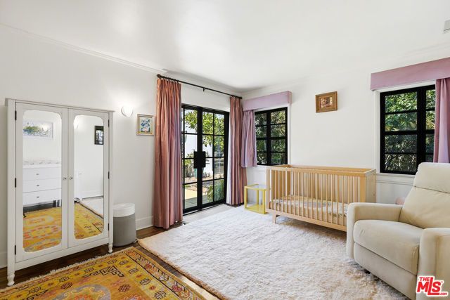 1038 S Stanley Avenue, Los Angeles, CA 90019