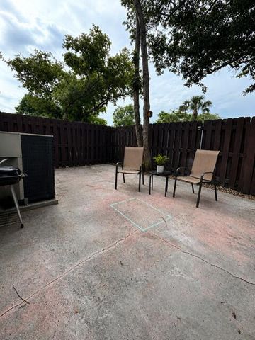 1759 SW 81st Lane, Davie, FL 33324