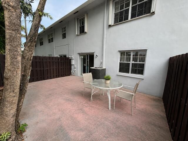 1759 SW 81st Lane, Davie, FL 33324