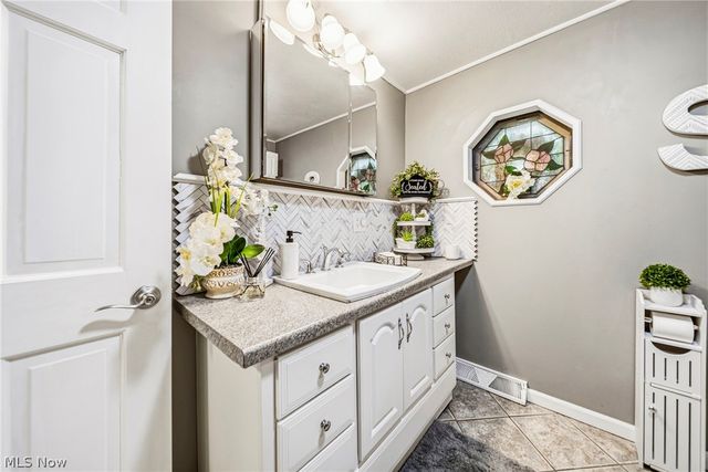34212 Roberts Road, Eastlake, OH 44095