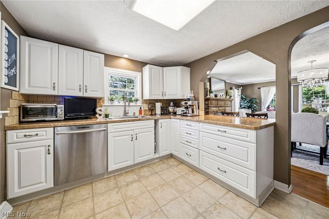 34212 Roberts Road, Eastlake, OH 44095