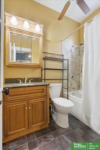 2204 N 48 Street, Omaha, NE 68104