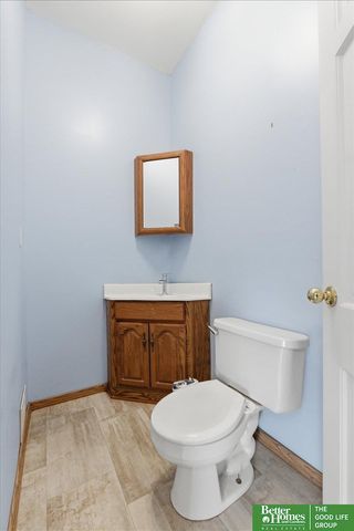 2204 N 48 Street, Omaha, NE 68104