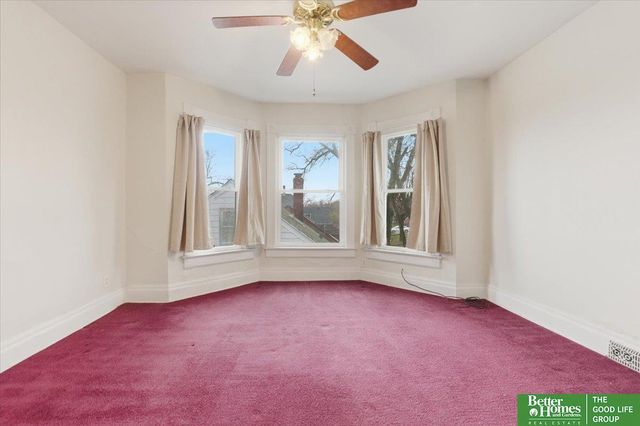 2204 N 48 Street, Omaha, NE 68104