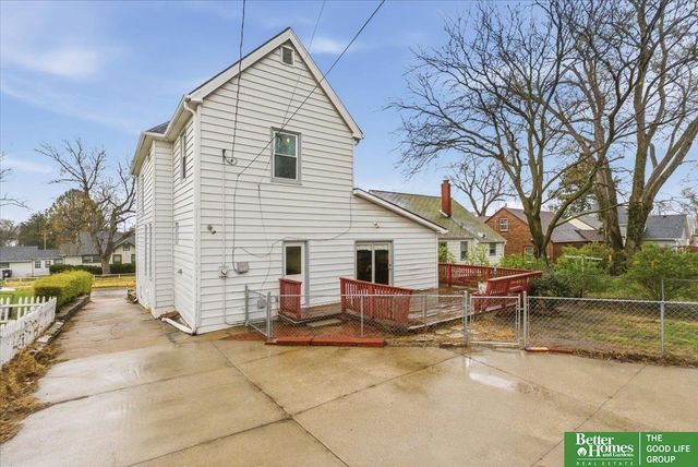 2204 N 48 Street, Omaha, NE 68104