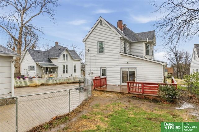 2204 N 48 Street, Omaha, NE 68104