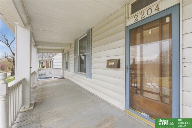 2204 N 48 Street, Omaha, NE 68104