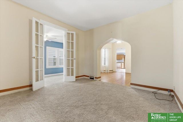 2204 N 48 Street, Omaha, NE 68104