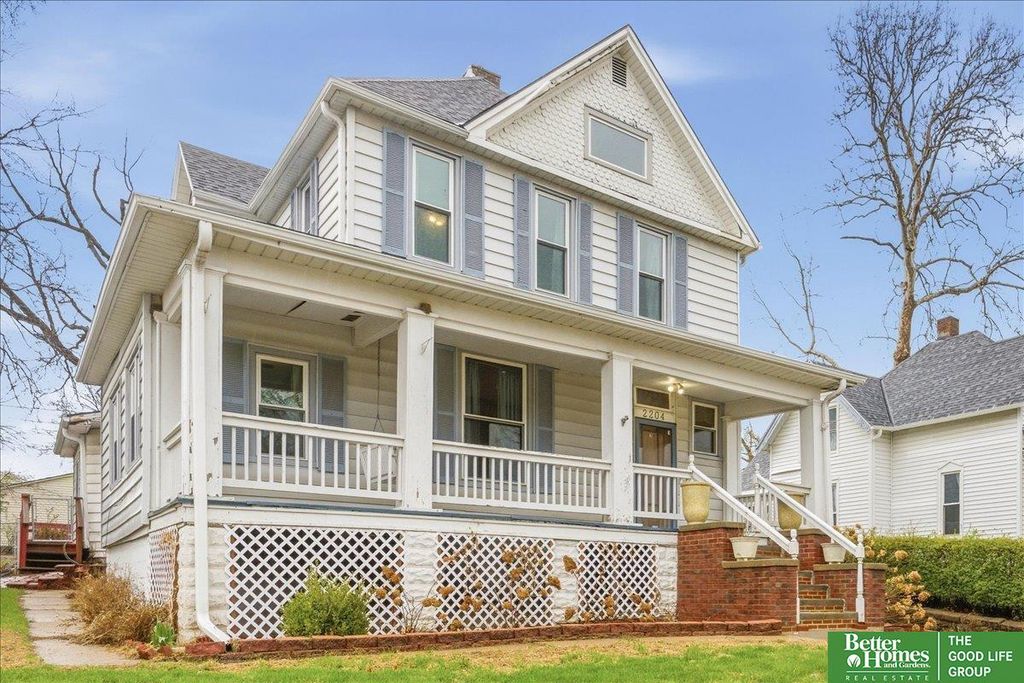 2204 N 48 Street, Omaha, NE 68104