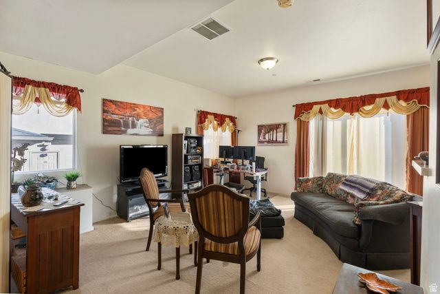 6633 W IVY GABLE DR, West Jordan, UT 84081