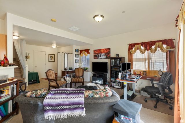 6633 W IVY GABLE DR, West Jordan, UT 84081