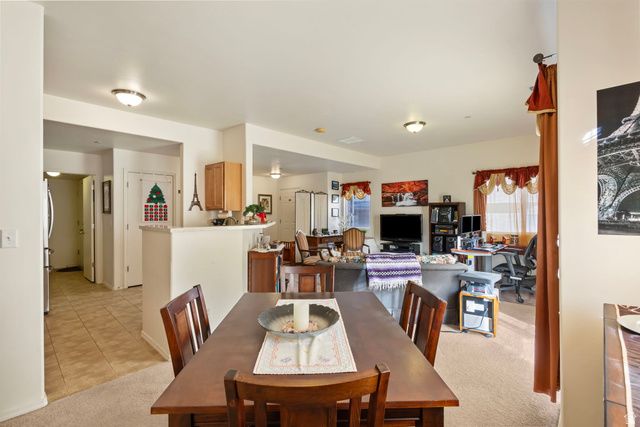 6633 W IVY GABLE DR, West Jordan, UT 84081