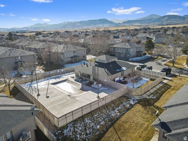 6633 W IVY GABLE DR, West Jordan, UT 84081
