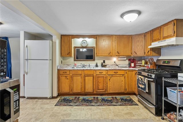 582 County Line Road 574, Granby, NY 13135