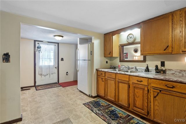 582 County Line Road 574, Granby, NY 13135