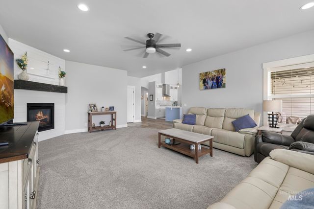 3826 Susan Cir, Kimberly, ID 83334