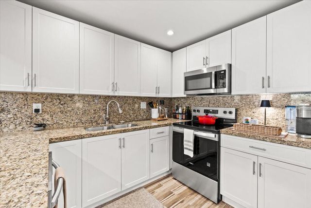 1421 NW 7th Terrace, Fort Lauderdale, FL 33311