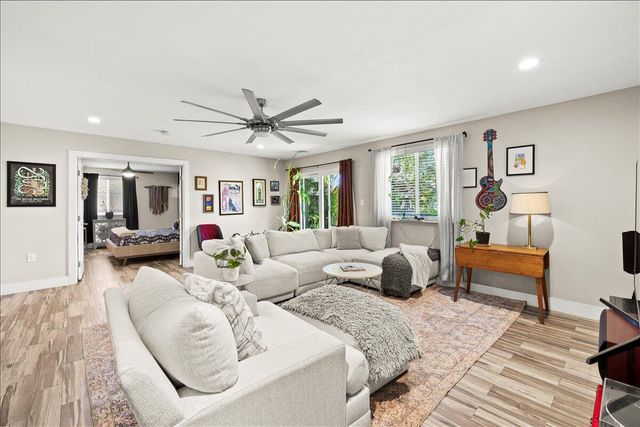 1421 NW 7th Terrace, Fort Lauderdale, FL 33311