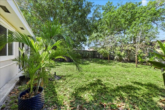 1421 NW 7th Terrace, Fort Lauderdale, FL 33311