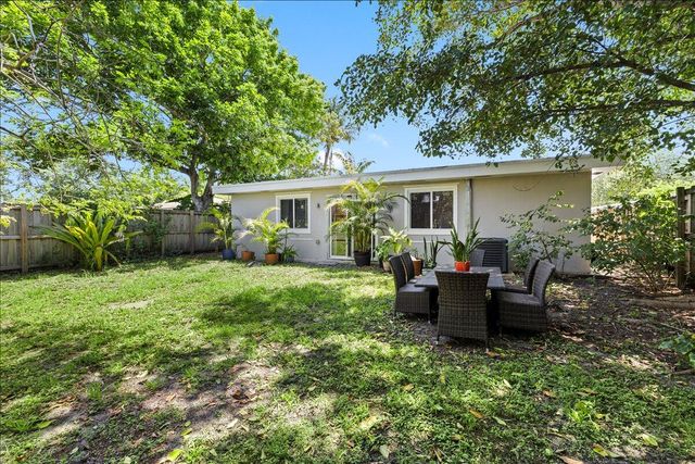 1421 NW 7th Terrace, Fort Lauderdale, FL 33311