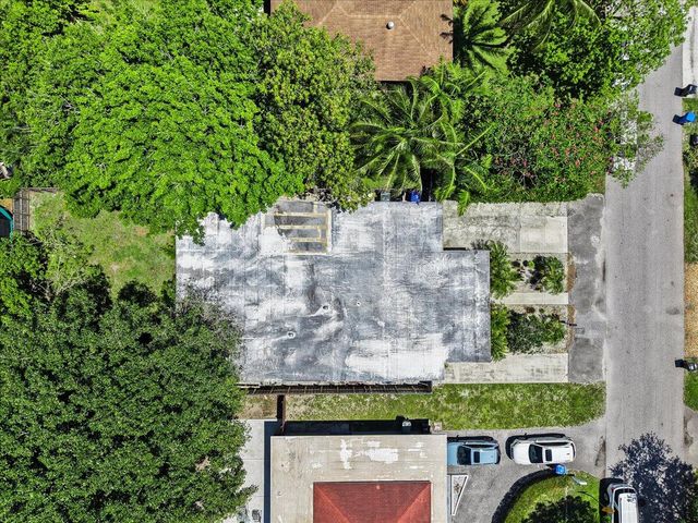 1421 NW 7th Terrace, Fort Lauderdale, FL 33311