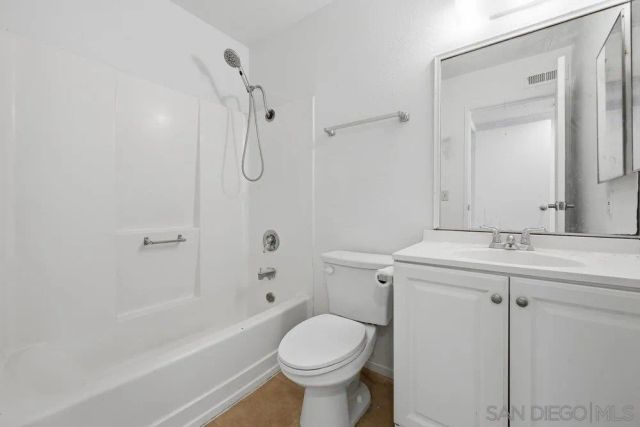 10769 Esmeraldas, San Diego, CA 92124