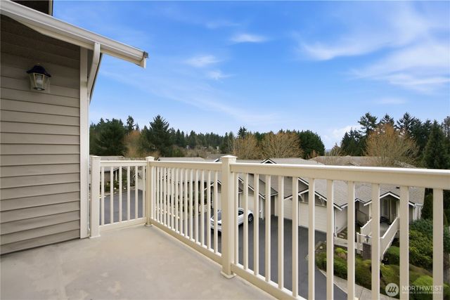 18676 NE 56th Court, Redmond, WA 98052