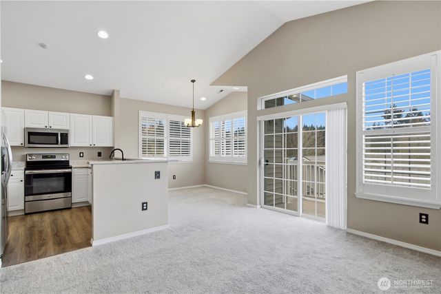 18676 NE 56th Court, Redmond, WA 98052